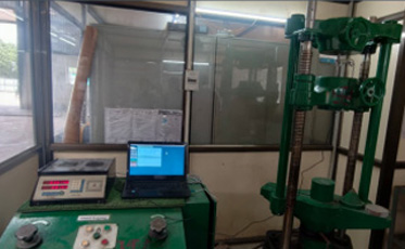 Tensile test on universal testing machine with computerized system
