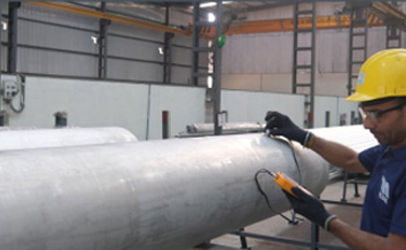 Ultrasonic thickness measurement on stainless steel pipe